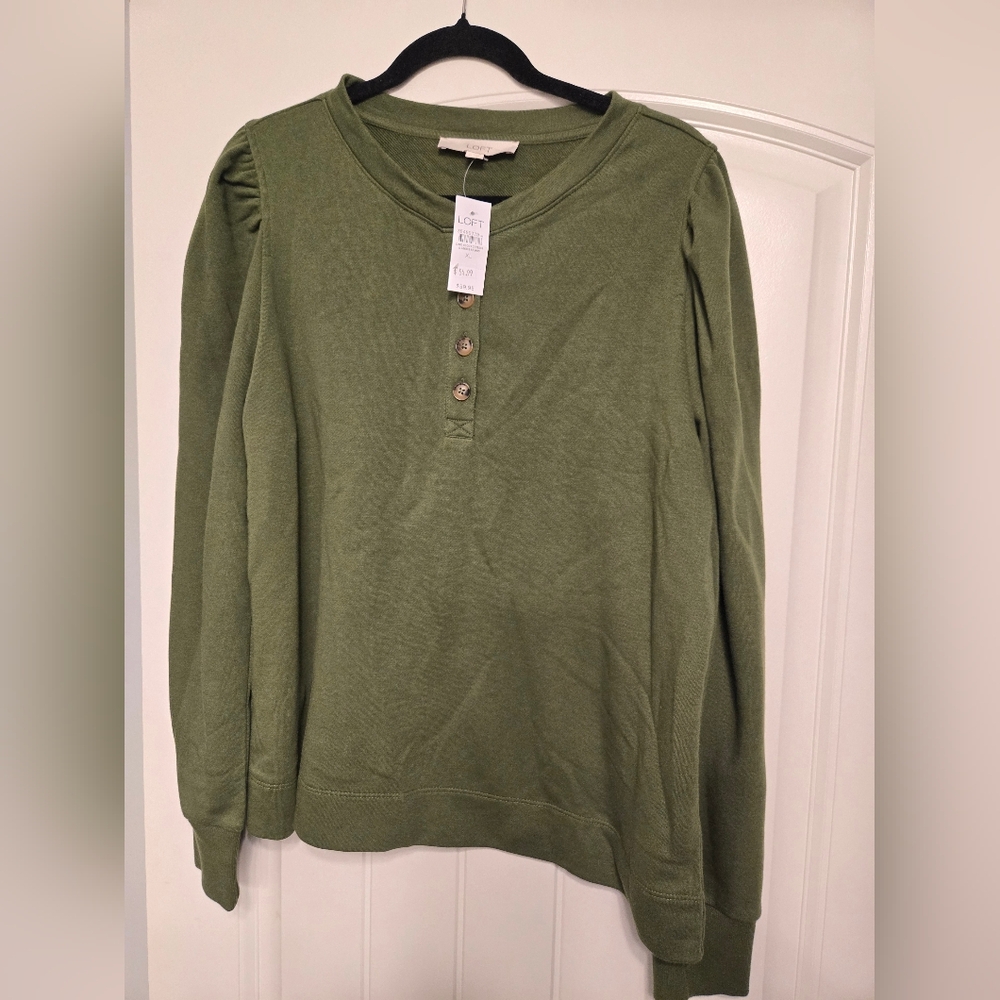 LOFT Women's Green Long Sleeve Top